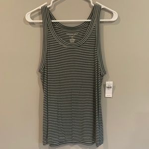 Soft and sexy American Eagle tank top